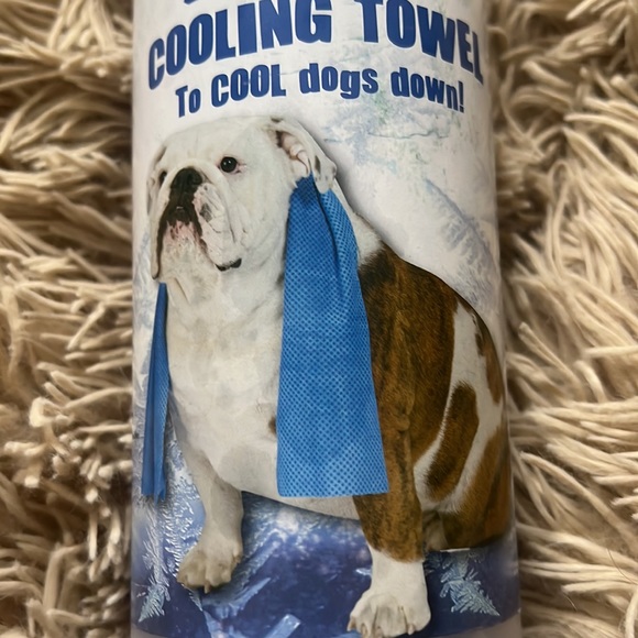 Dog cooling towel - Picture 2 of 5